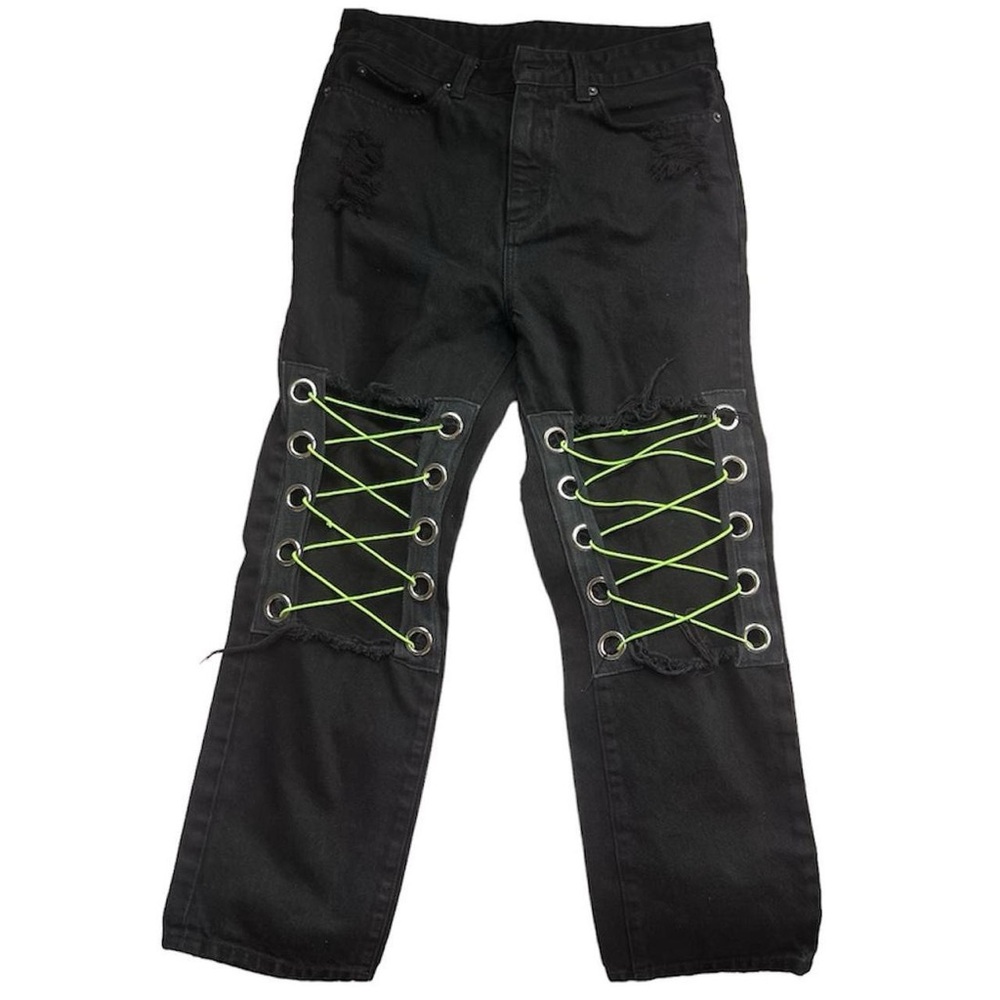 black distressed denim neon green lace up jeans  
♪size: medium
♪brand: carmar